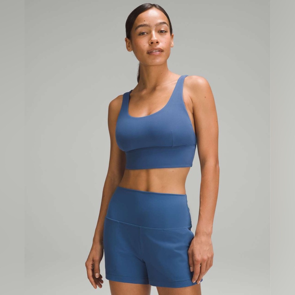 NWOT Lululemon Align Bra light support c/d cup in pitch blue, size 12